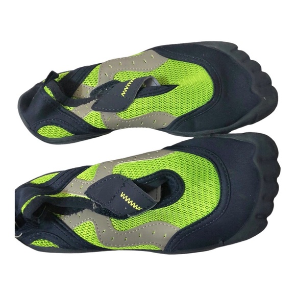 NEWTZ little boys navy blue & green UPF 50+ sun protected water shoes size 13-1 - Picture 1 of 9